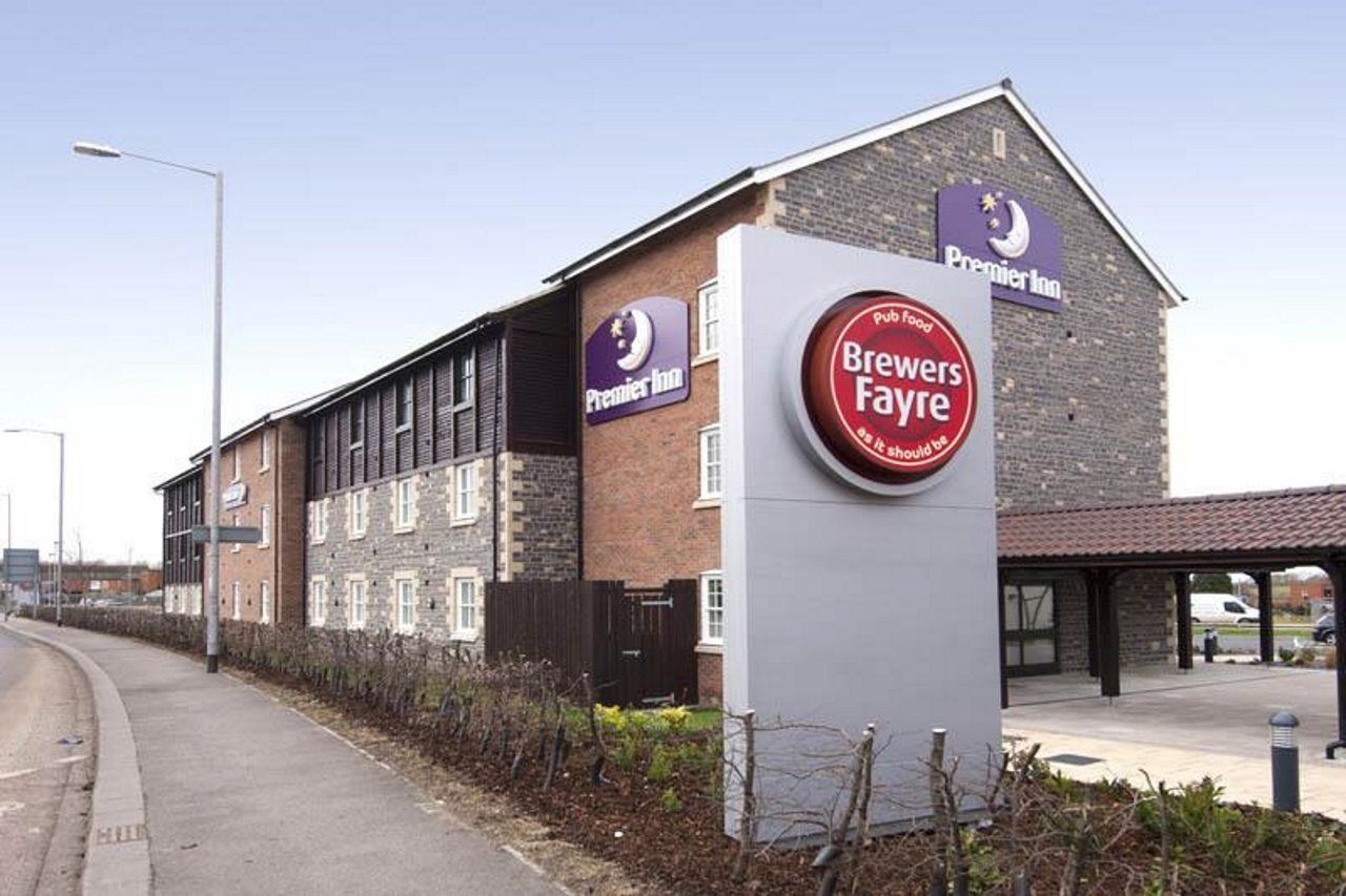 Premier Inn グラストンベリー エクステリア 写真